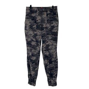 SPANX  Size Large Stretch Twill Cargo Jogger Pants - 20319R Blackwash Camo Army